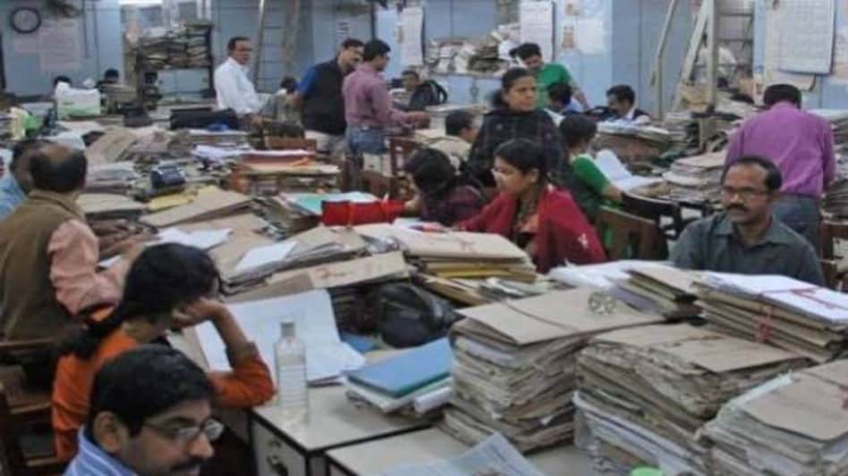 DA hike Jan 2025,दिवाली से पहले केंद्रीय कर्मचारियों की हुई बल्ले-बल्ले, सरकार ने 3% बढ़ाया महंगाई भत्ता,DA और बोनस को लेकर आ गया ये अपडेट